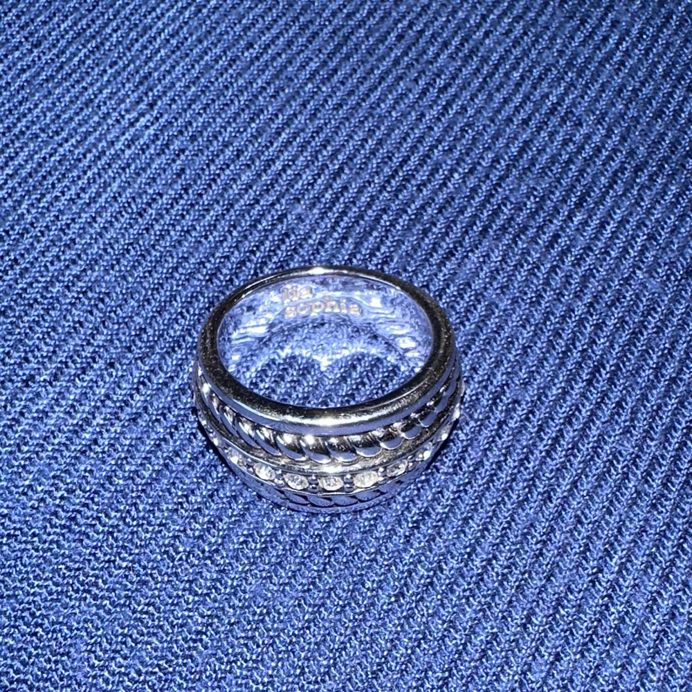 Lia Sophia Silver Ring with Black Detailing - Picture 2 of 6